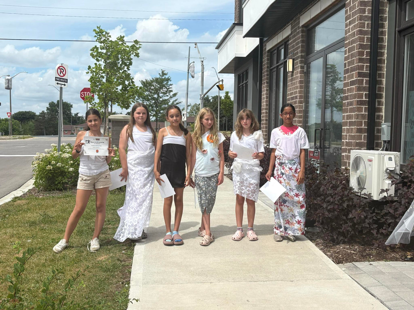 Full Day Summer Sewing Camp (Ages 9–14) 🧵 Monday–Friday | 9:00 AM – 3:00 PM