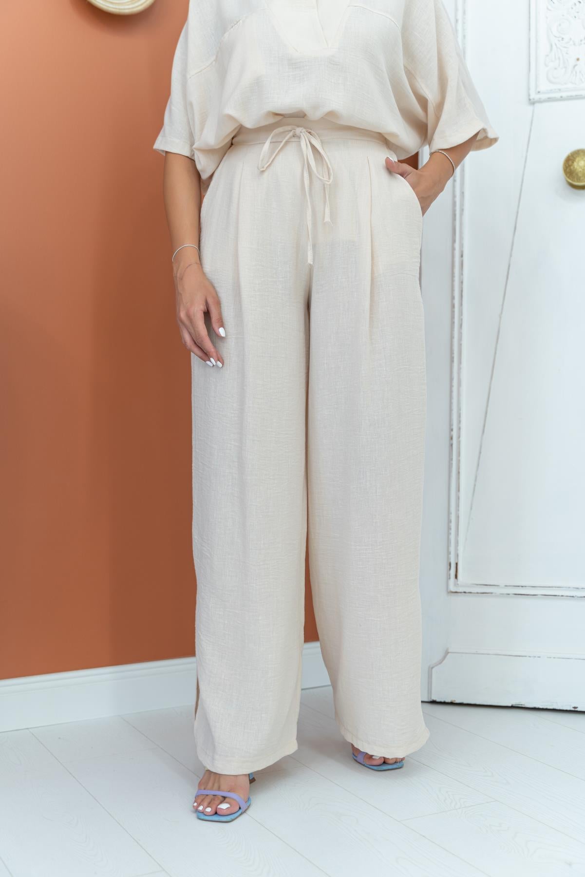 V-Neck Suit - Beige Linen