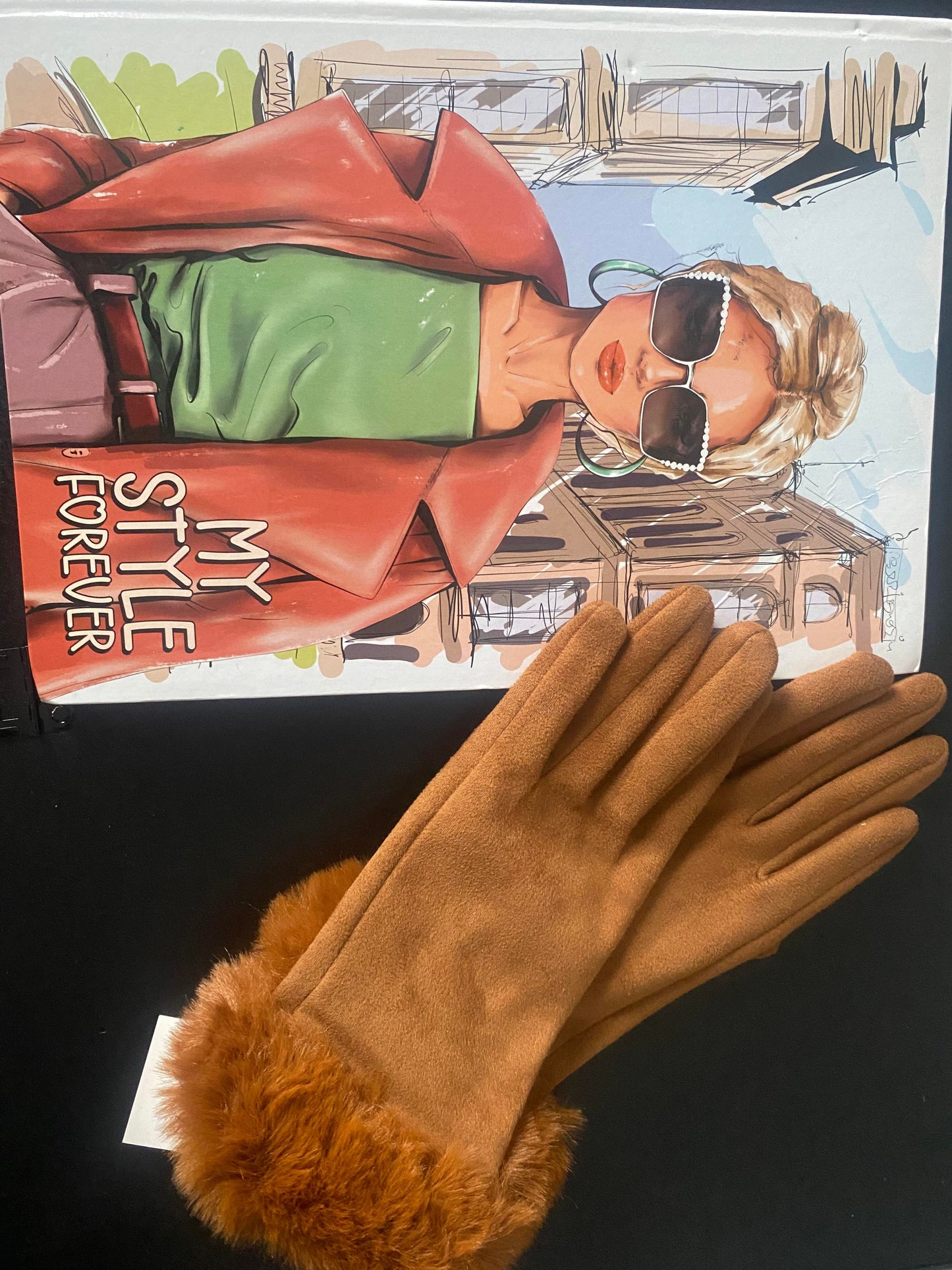 Fashionable Gloves